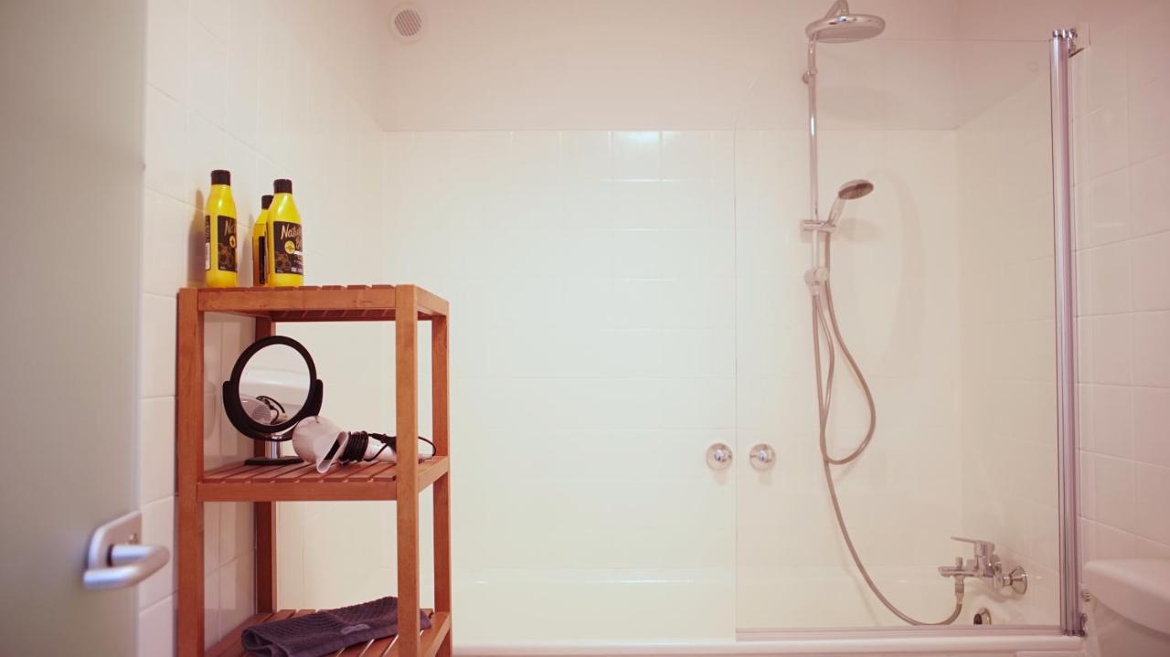 Appartement Im Zentrum Von Langenhagen Mit Netflix Und Tiefgarage Hannover Ngoại thất bức ảnh